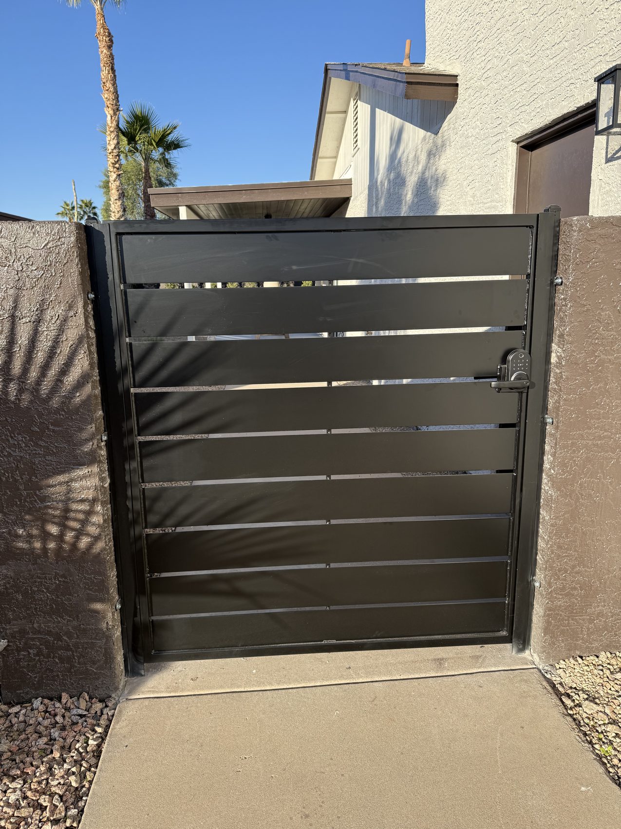 Horizontal Metal Slat Single Entry gate