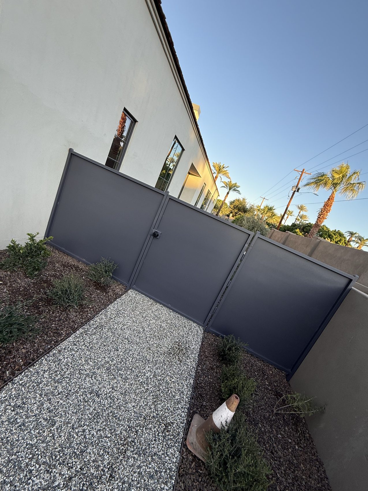 Solid Panel Gate w/ Side Panels