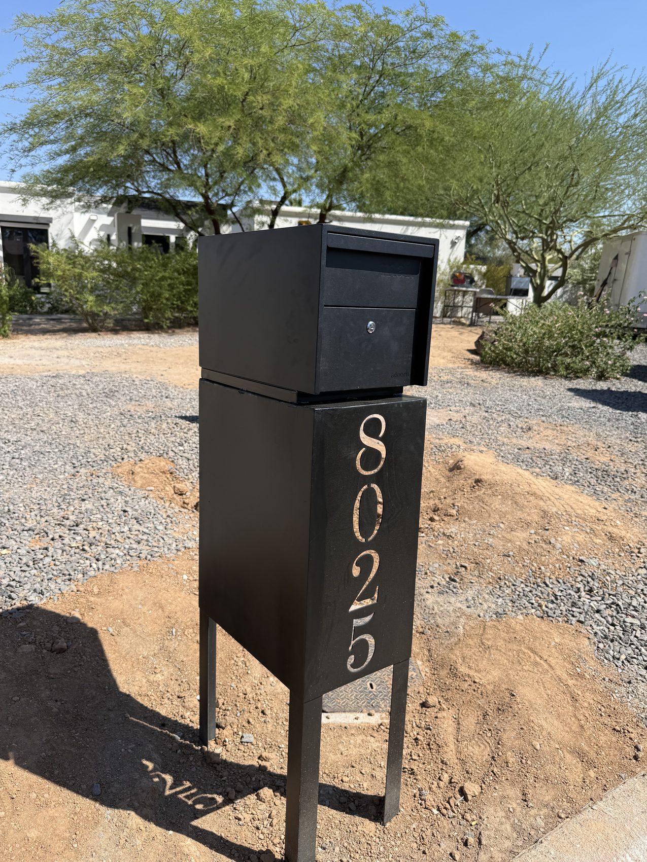 Custom MailBox Davenport