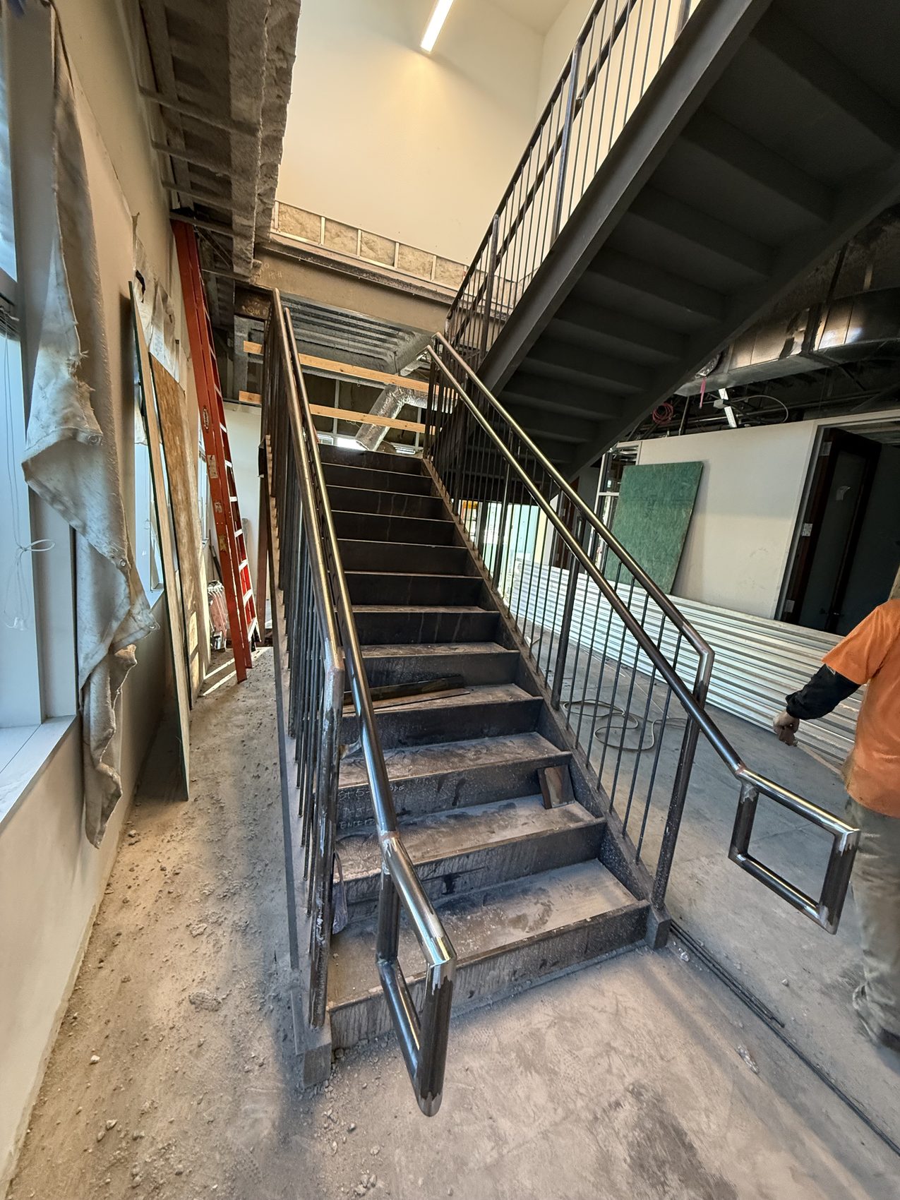Stair Stringer w/ Round Pipe Guard Railing Commercial